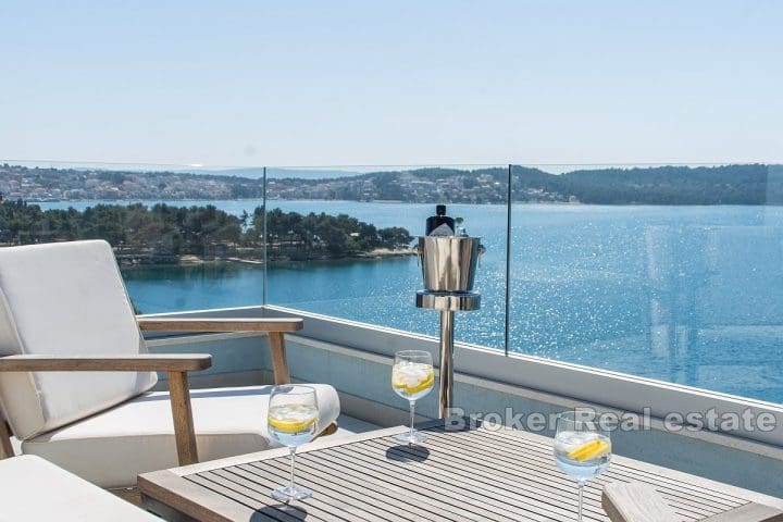 001-2018-157-Ciovo-Luxury-penthouse-with-a-sea-view-for-sale