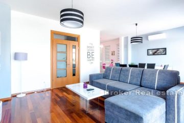 Žnjan, two bedroom apartment with terrace