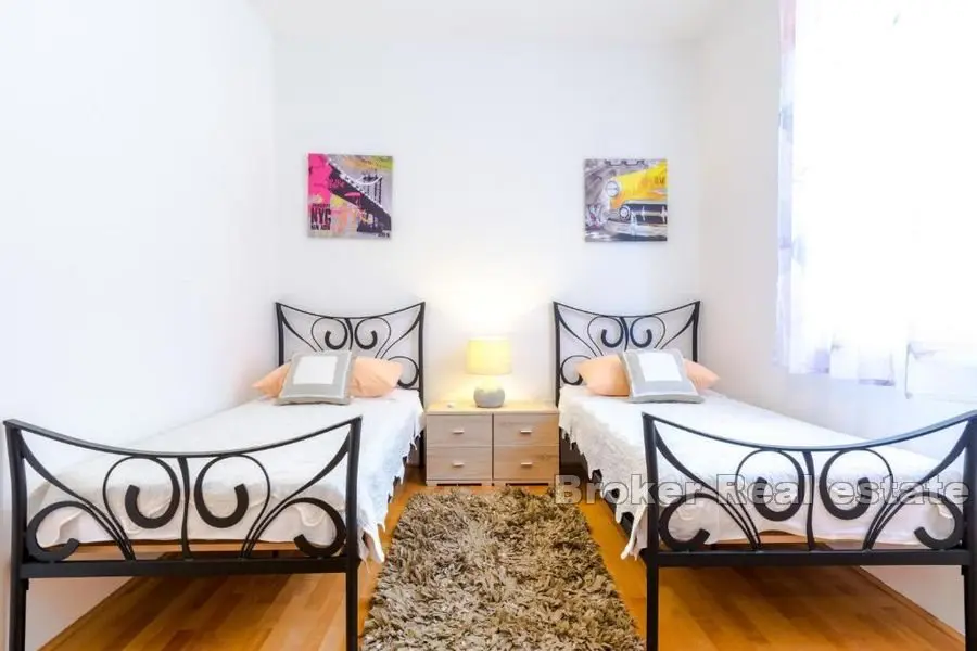 Žnjan, appartamento con due camere da letto con terrazza