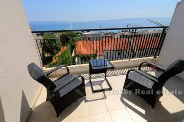 Meje, two bedroom apartment with sea view