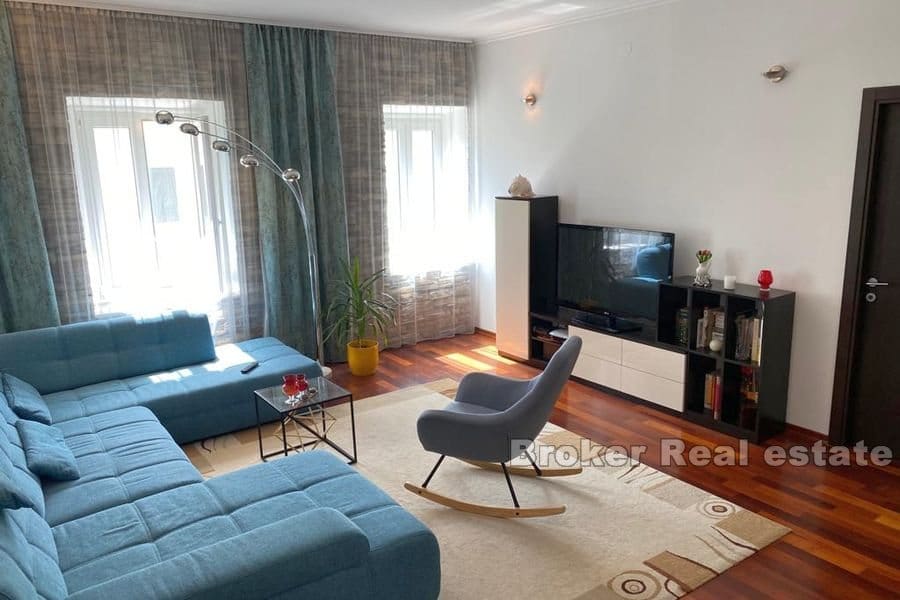 Bačvice, comfortable three-room apartment