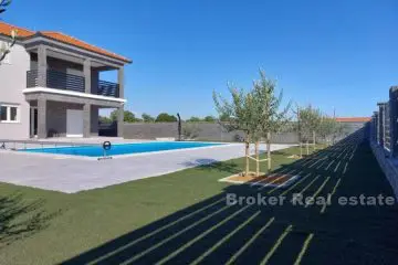 Newly built villa with pool
