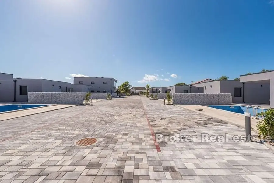 Complexe attractif de 9 villas avec piscine