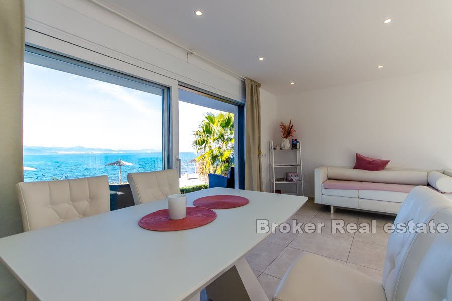 Attractive apartments by the sea with private access to the beach