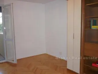 Mertojak, Three bedroom apartment, for sale