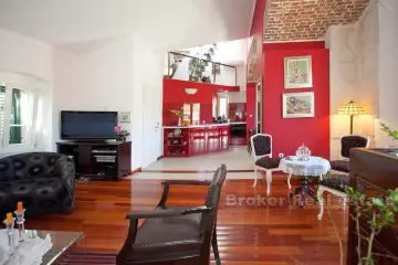 Apartment in Diocletian's Palace, for sale