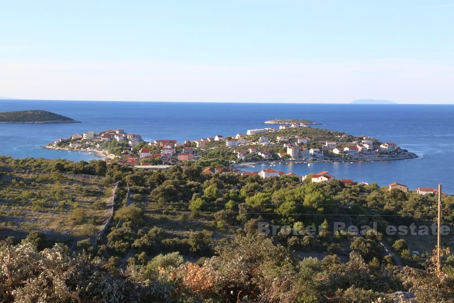 Sevid, building plot first row to the sea, for sale