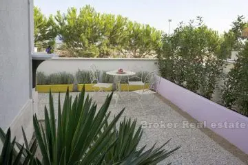 Three bedroom apartment by the sea, for sale