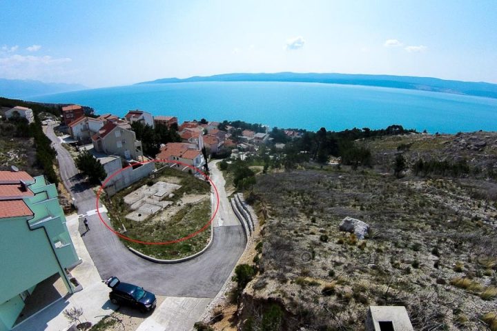 Land with permit and sea view, for sale