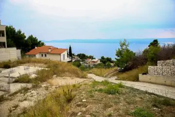 Land with permit and sea view, for sale