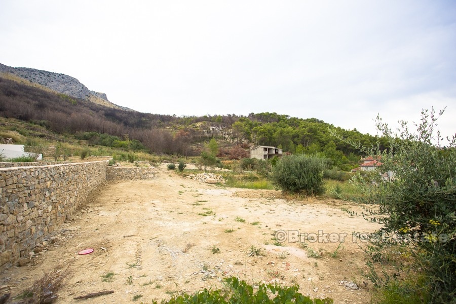 Attractive land with view, sale