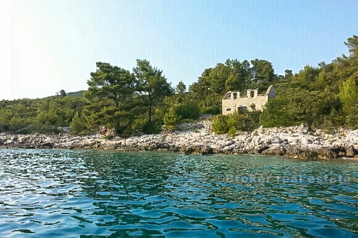 Stone ruin by the sea, for sale