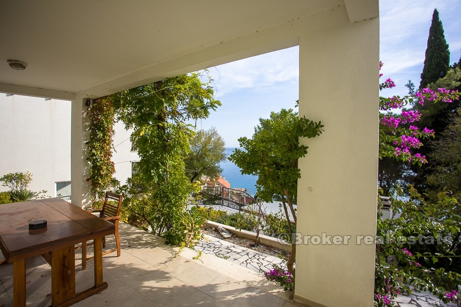 Modern villa with sea view, for sale