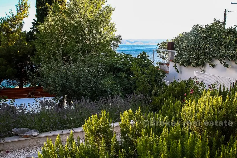 Moderna kuća s pogledom na more, na prodaju