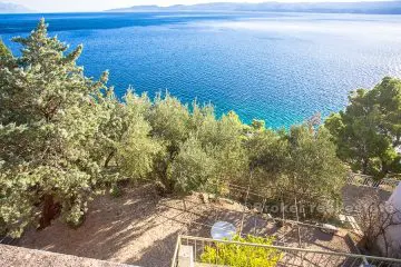 Semi-detached house by the sea, for sale