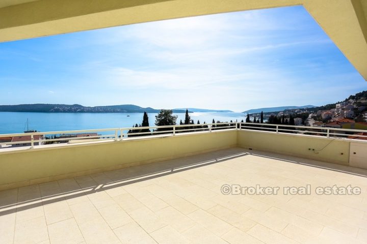 Penthouse on the Trogir Riviera, for sale