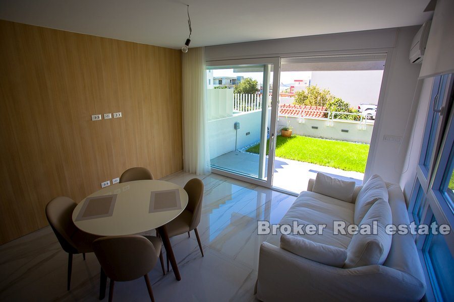 Modern apartment with sea view, for rent