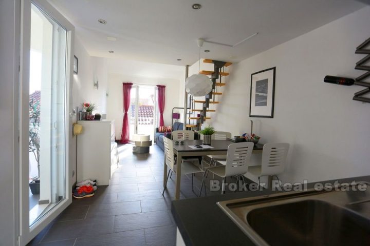 Podstrana, two bedroom renovated apartment