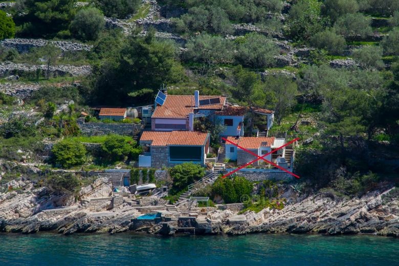 Casa in riva al mare, in vendita
