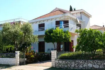 Beautiful seafront villa, for sale