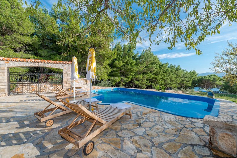 Magnifique villa dalmate, à vendre