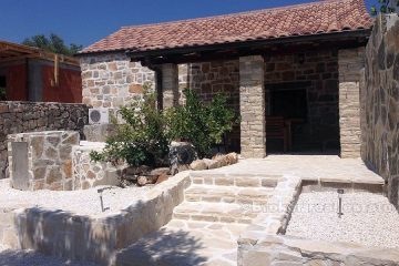 Stone house, for sale