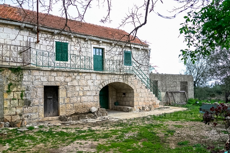 Stone autentisk hus, til salgs