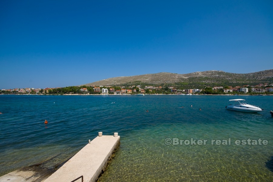 Apartment house, waterfront, for sale