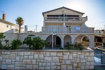 Apartment house, by the sea, for sale
