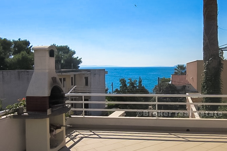 Apartmánový dům s výhledem na moře, na prodej
