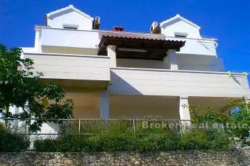Newer house with sea view