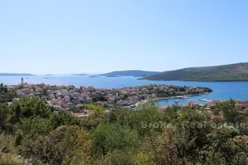 Near Trogir, building land with sea view