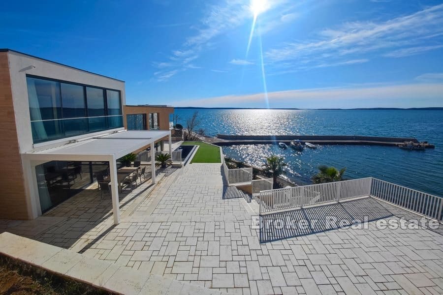 001-2021-259-Zadar-area-house-sea-front-for-sale