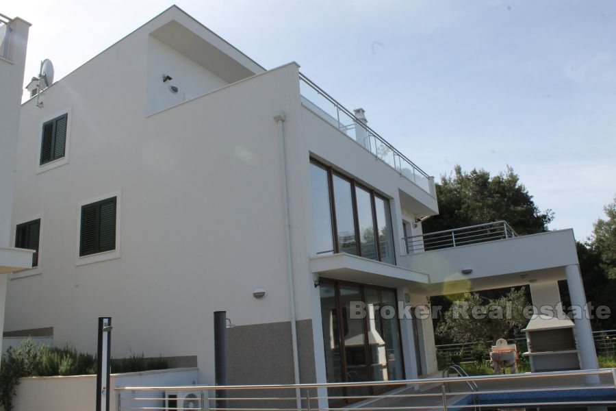 Moderne villa, til salgs