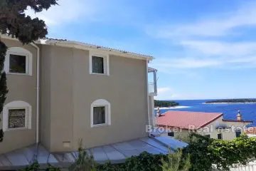 Apartment villa with sea view