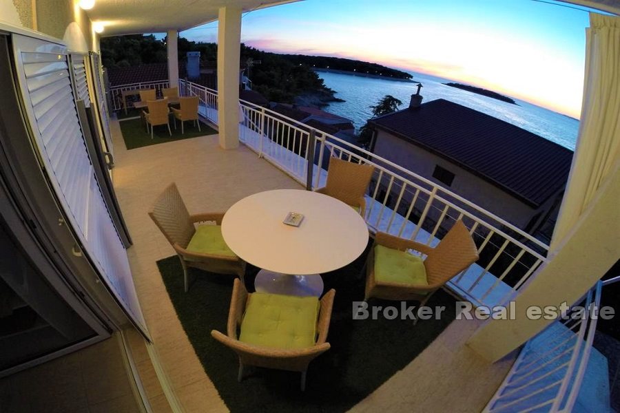 Apartment villa with sea view