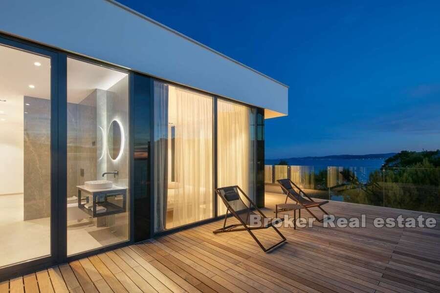 Luxury villa near the sea