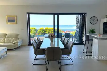 Modern villa with pool and sea view