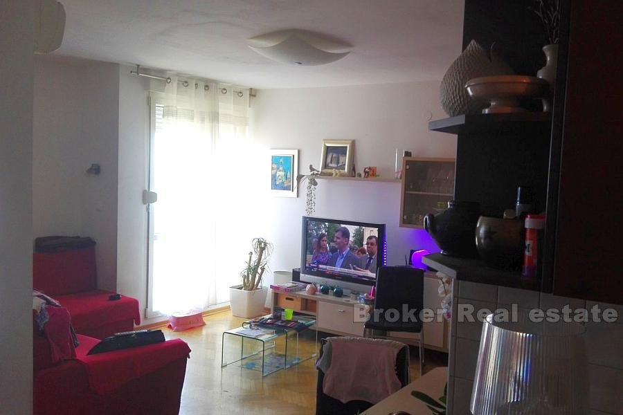 Trstenik, Comfortable two-bedroom apartment, for sale