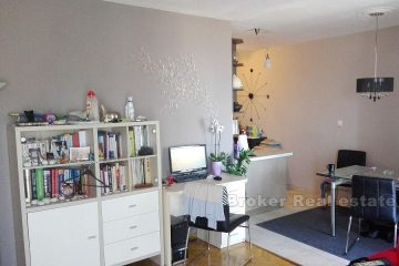 Trstenik, Comfortable two-bedroom apartment, for sale