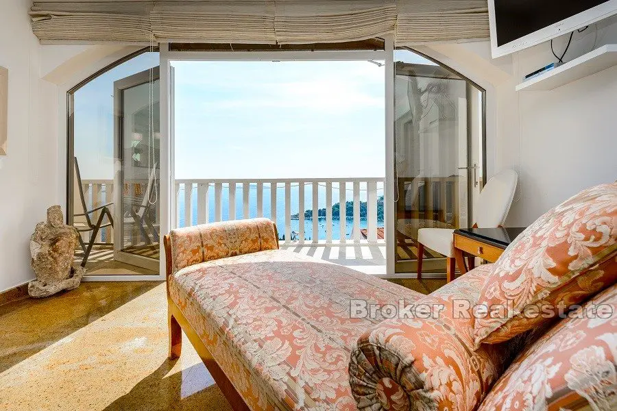 Luxusní vila s výhledem na moře