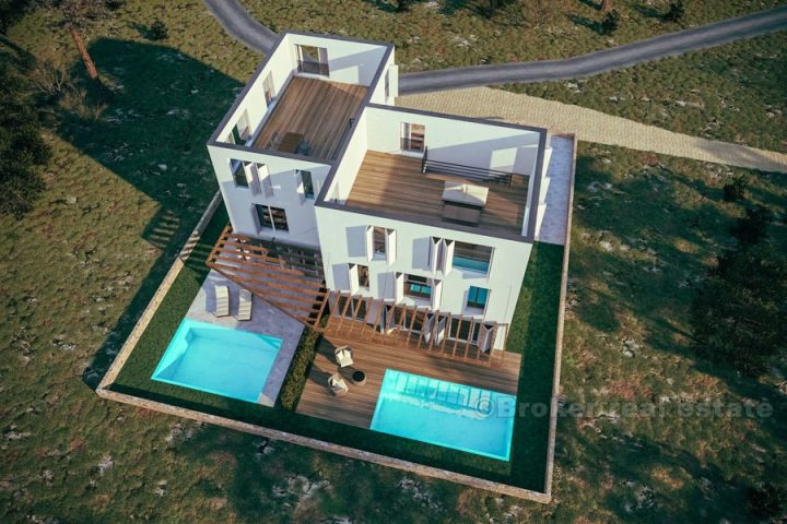 Lovely villa with swimming pool