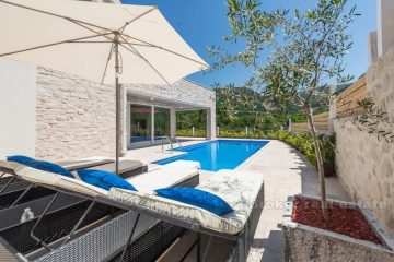 Modern villa with traditional touch, for sale
