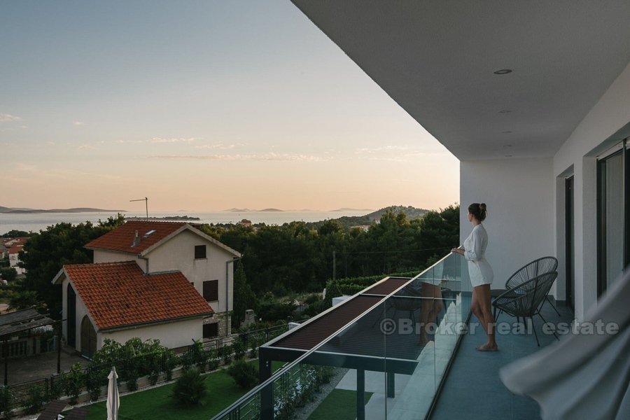Haute qualité, villa nouvellement construite près de Sibenik