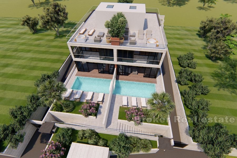 Tomannsbolig moderne villa med svømmebasseng