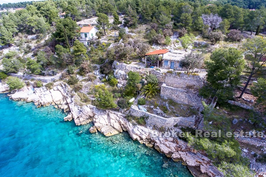 Propriété sur l'un des endroits les plus attrayants de l'Adriatique