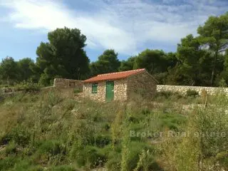 Stone house for reconstruction, island of Brac
