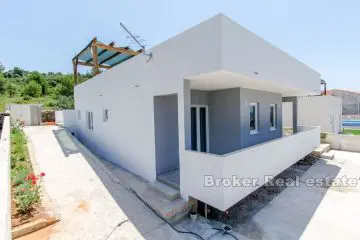 Newly built smaller house with pool