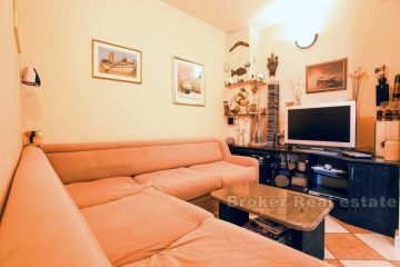 Gripe, Two bedroom apartment in the area of Gripe, for sale