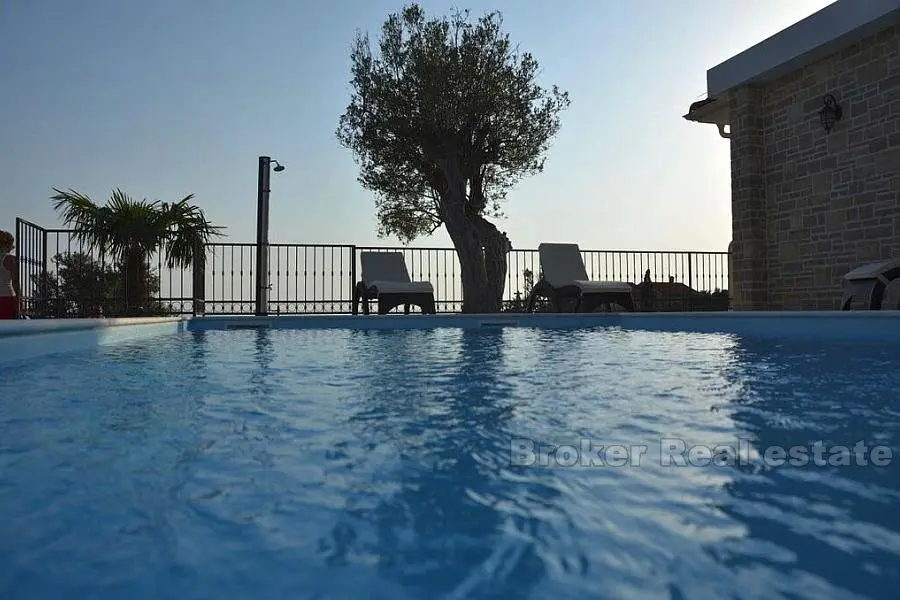 Villa mit Schwimmbad